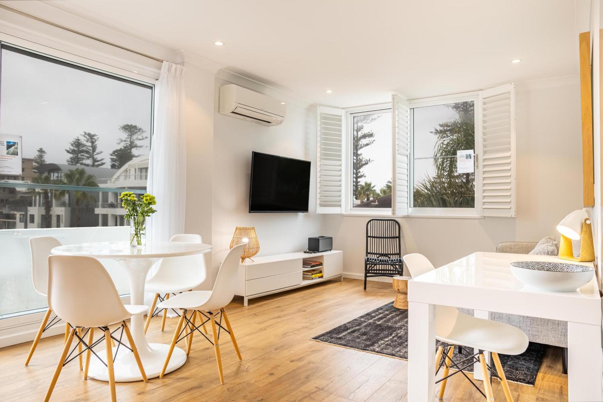 Chic Apartment Footsteps From Manly Beach Sydney Værelse billede
